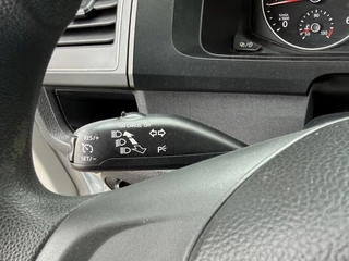 Volkswagen Transporter 2019 - 2.0 TDI 150 PK / L2H1 / DUBBELE CABINE / TREKHAAK / 1e EIG. / AIRCO / CRUISE / ISOFIX / NAVI image 13