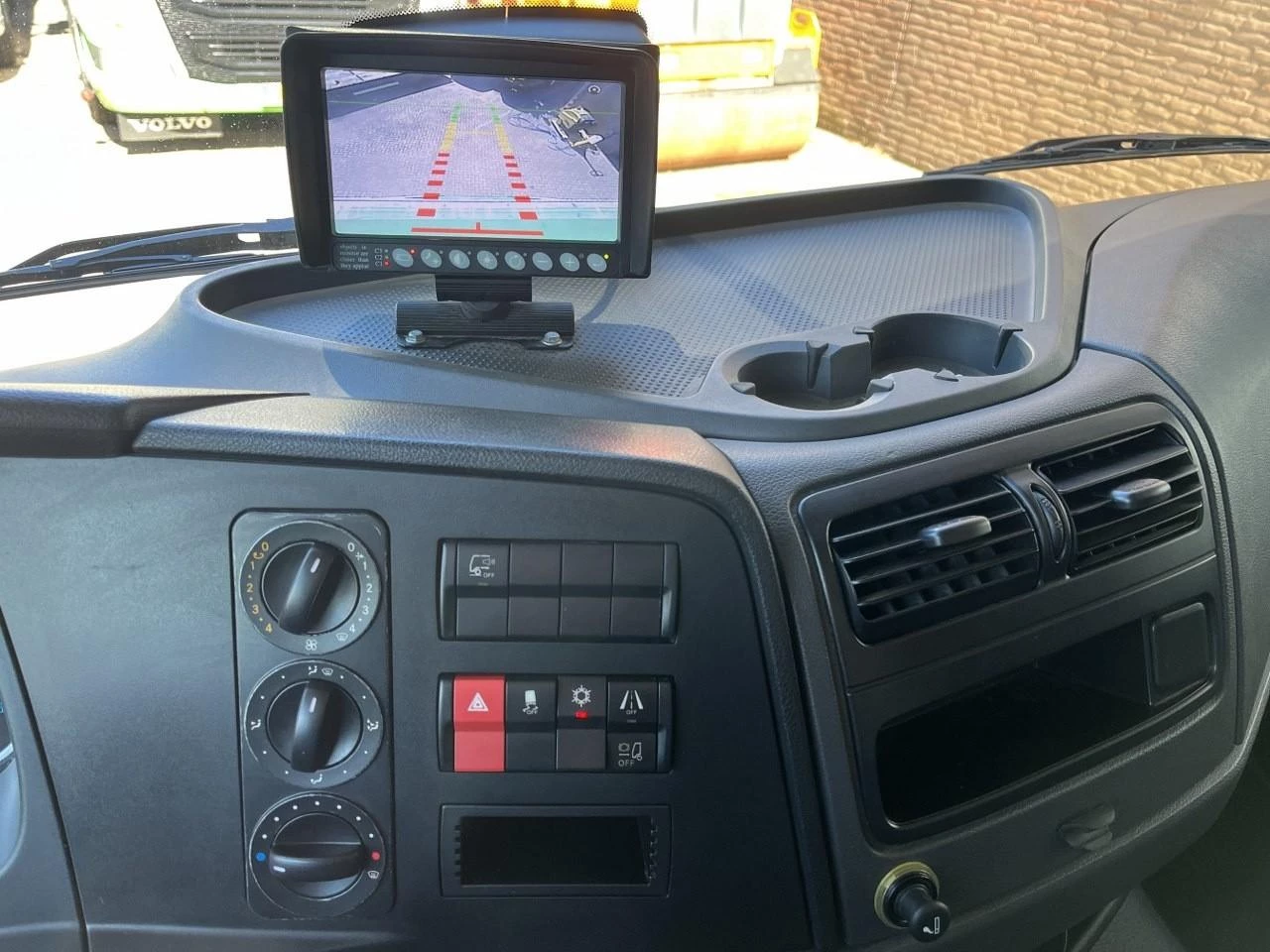 Mercedes-Benz Atego 2019 zdjęcie 14
