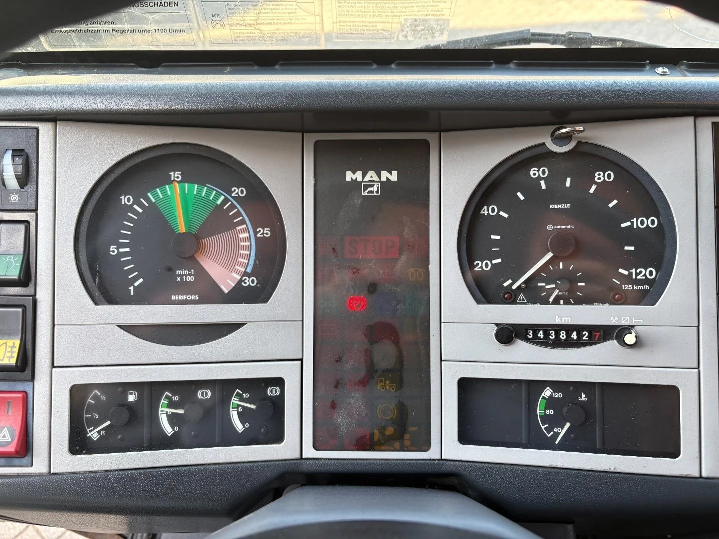 MAN LE 170 C 2001 imagem 10