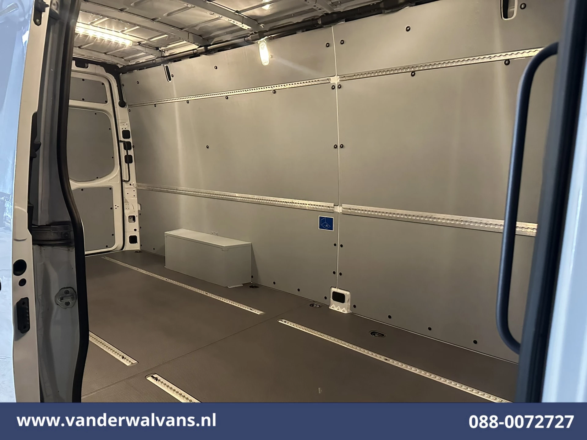 Mercedes-Benz Sprinter 2023 - 315 CDI 150pk L3H2 Euro6 Airco | 360 graden camera | Navigatie | Apple Carplay | Cruisecontrol obrázek 16