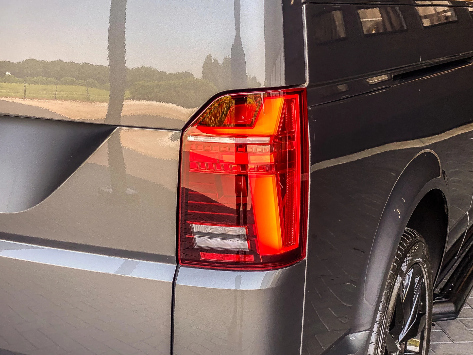 Volkswagen Transporter 2022 - 2.0 TDI 150PK DSG L2H1 Bestelwagen image 40