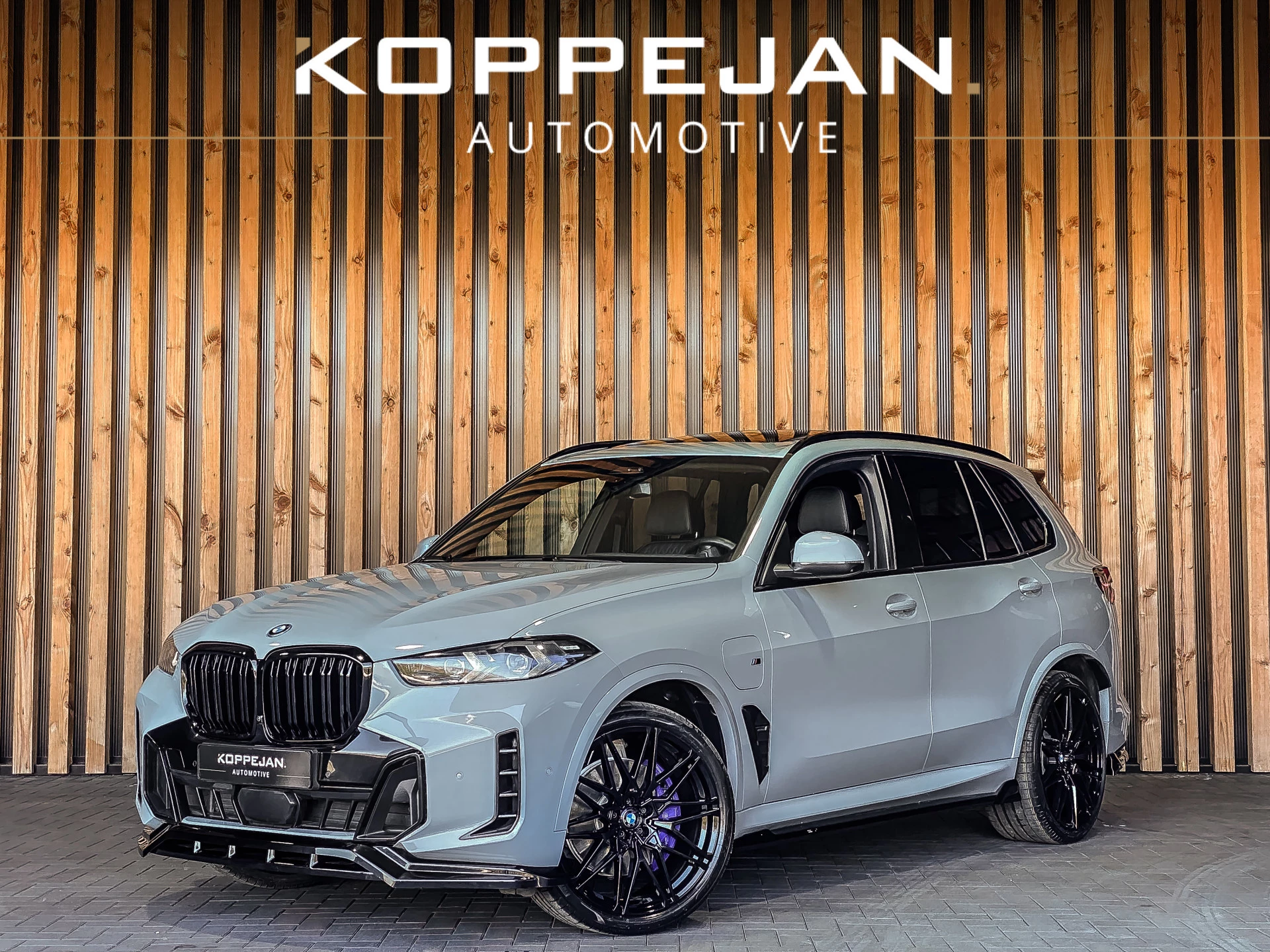 BMW X5 2023 - xDrive50e 489PK High Executive M-Sport afbeelding 1