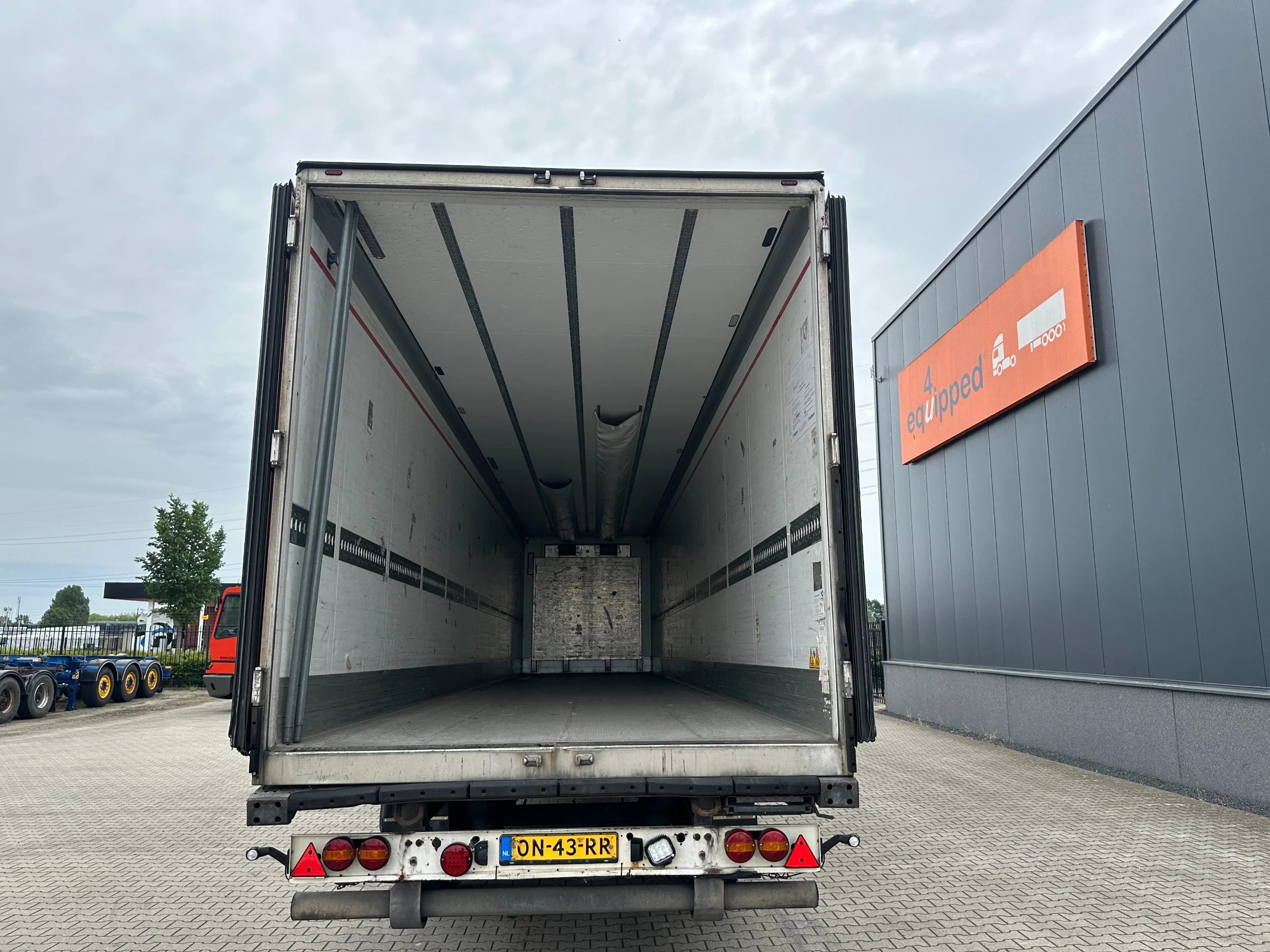Schmitz Cargobull 2015 - CARRIER VECTOR 1950 D/E / DISCBRAKES / NL-TRAILER / APK: 9-2026 immagine 7