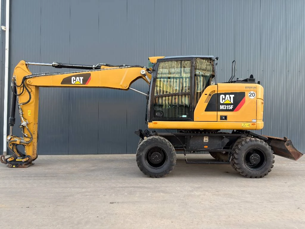 Cat 2017 - M315F - With OilQuick afbeelding 2