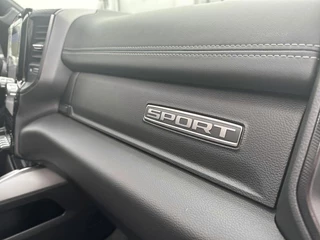 Dodge Ram 1500 2024 - 5.7 V8 4x4 Crew Cab SPORT GT BPM VRIJ! | Incl LPG | Trekhaak 13-polig | Bedcover | Adaptive cruise | PANORAMADAK| zdjecie 33