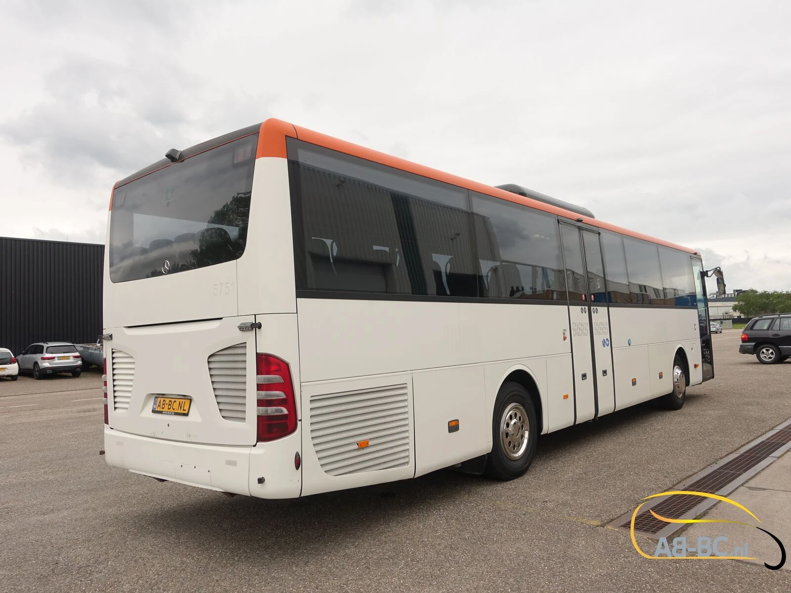 Mercedes-Benz Intouro 49 Seats Liftbus EURO 6 2016 image 6