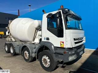 Iveco Trakker 2008 - 8x4, Baruval 9m3, Manual transmission afbeelding 2 miniatuur