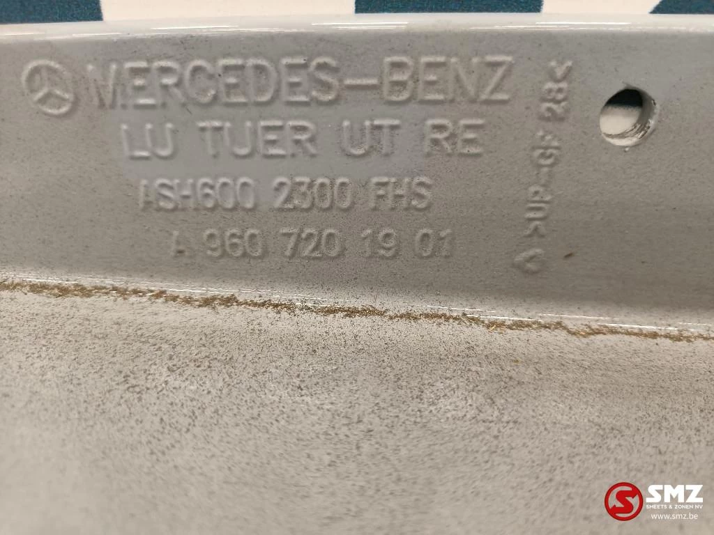 Mercedes-Benz - Occ Deurverlenger Rechts Mercedes Actros MP4 obrázek 2