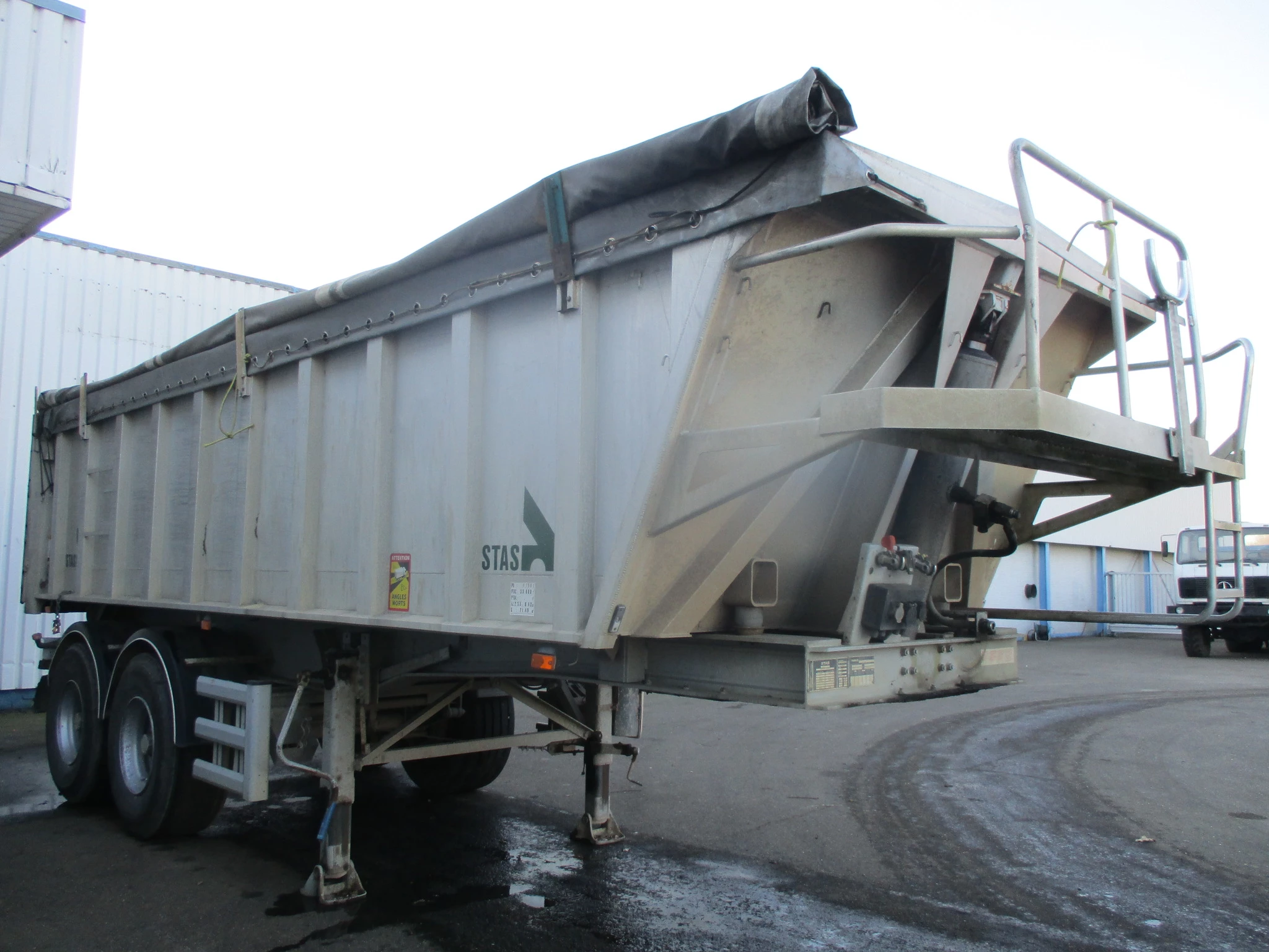 Stas 2004 - 2 Axle Tipper Trailer , Spring Suspension, Drum brakes obrázek 4