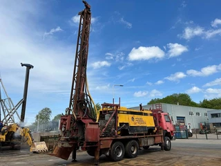 Sisu N/A - 12E480 6x6 water well drill atlas copco XRV410 afbeelding 3