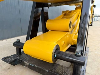 Komatsu N/A 2026 - PC200 18 mtr Long Reach Equipment image 17