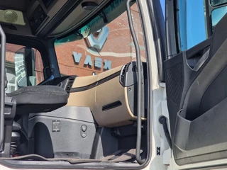 Mercedes-Benz Actros 2023 - 2663 Gigaspace 6x2 - Retarder - 4.90 WB - Full air - 630HP! - Leather obrazek 19