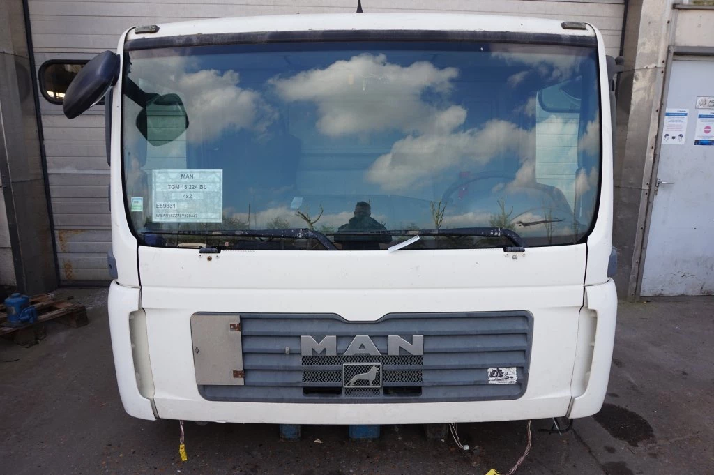 MAN TGM 2008 - F99L10 6 CYL 81.60000-7786 image 1