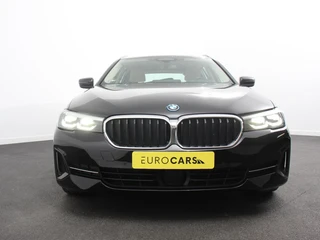 BMW 5 Series 2022 - Touring 530e Executive image 3 miniature