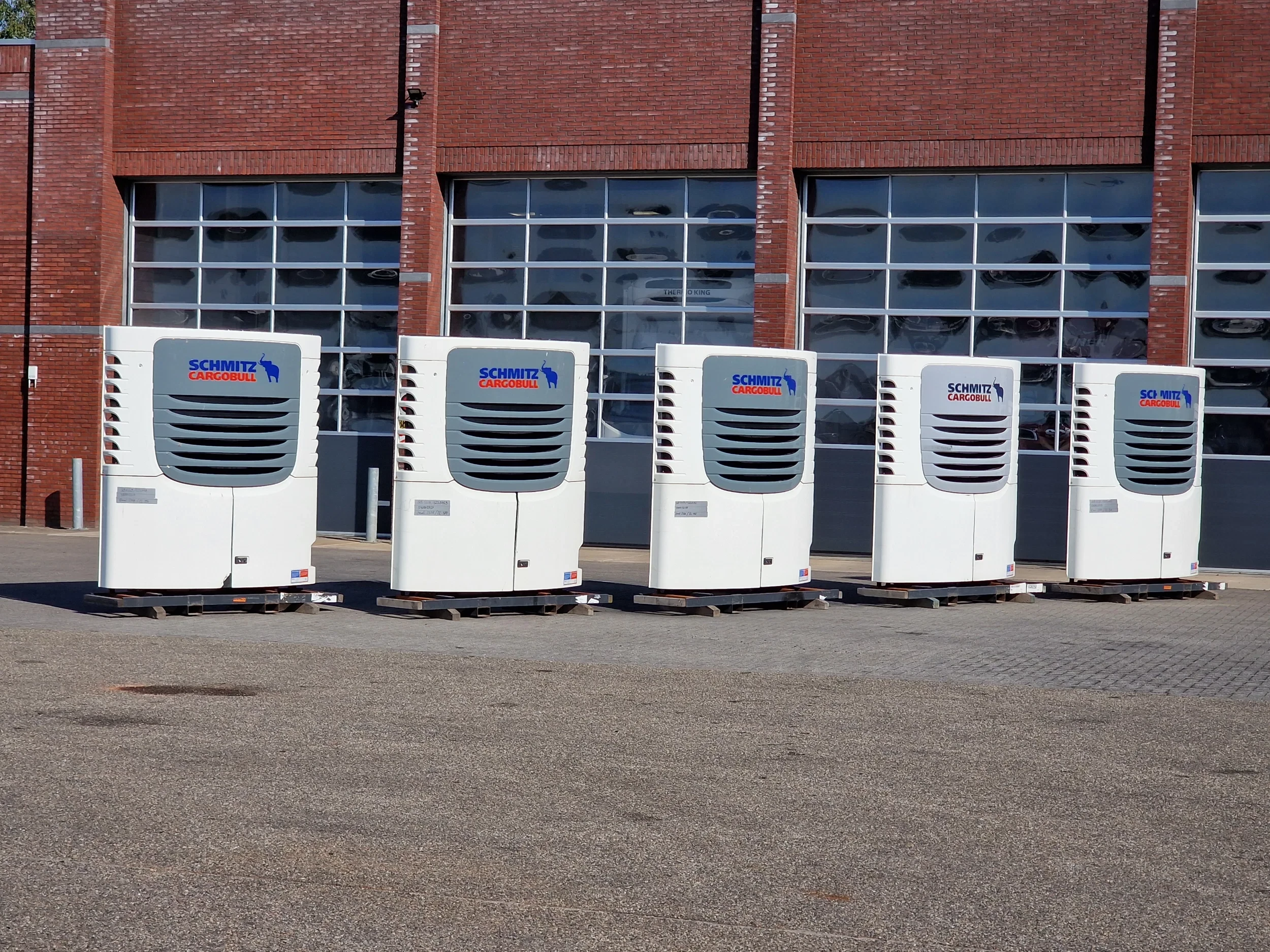 Schmitz Cargobull - 5x Frigo engine TKM afbeelding 1
