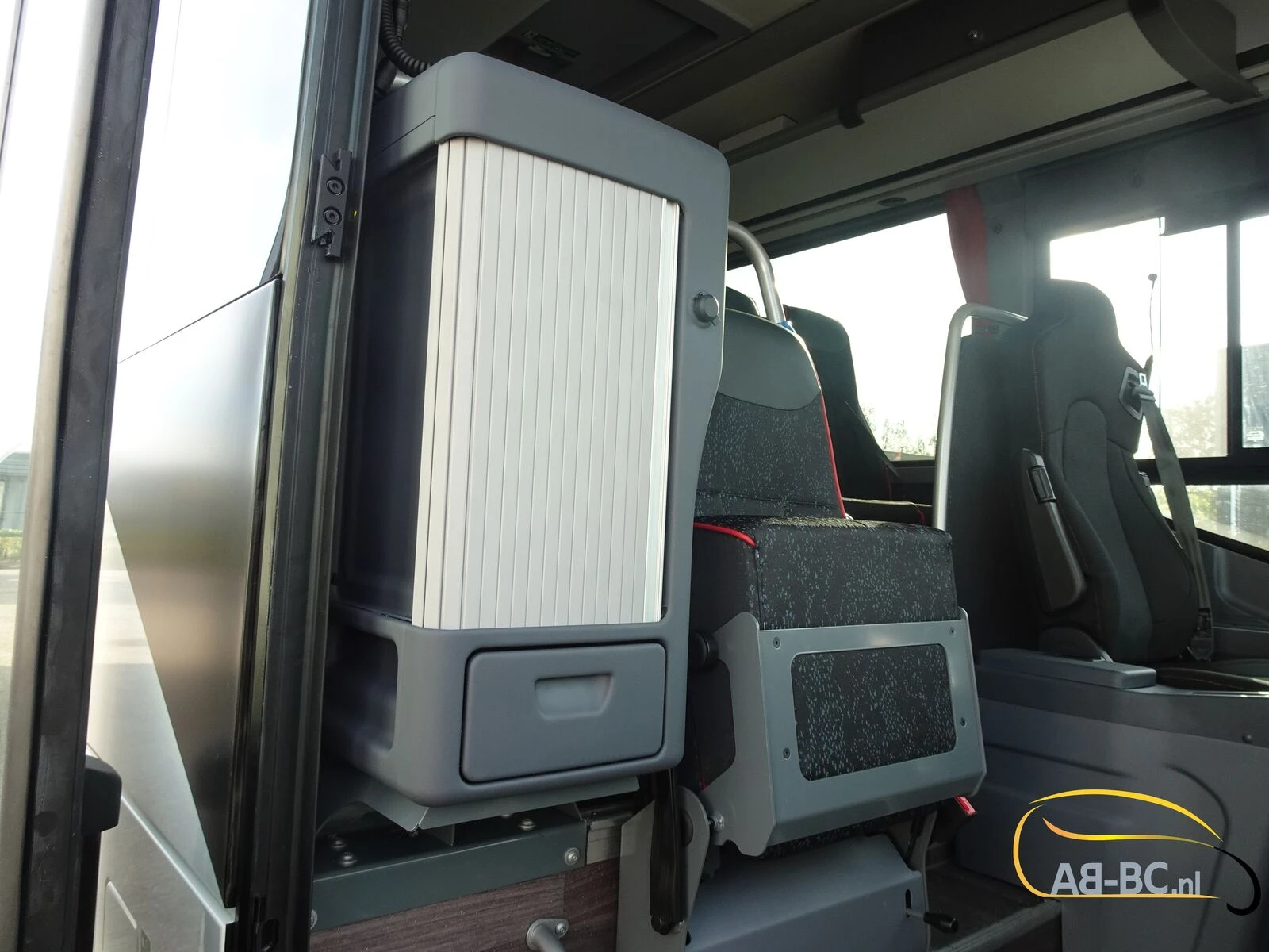 Iveco NEW 12.1 MTR Evadys, 53 Seats/WC 2 units on stock 2026 image 43