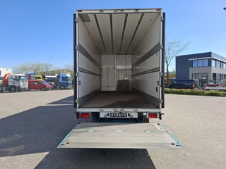 Scania R 2014 - R450 / RETARDER / ISOLATED GERMAN FLOWER COMBI / THROUGH-LOADING SYSTEM/ 2XPLATFORM 2TON / LIFT+LENKACHSE / PARKAIRCO / LWDS / EURO-6 / 2014 immagine 18