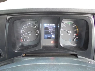 Mercedes-Benz Antos 1824 2015 - 4X2 image 22