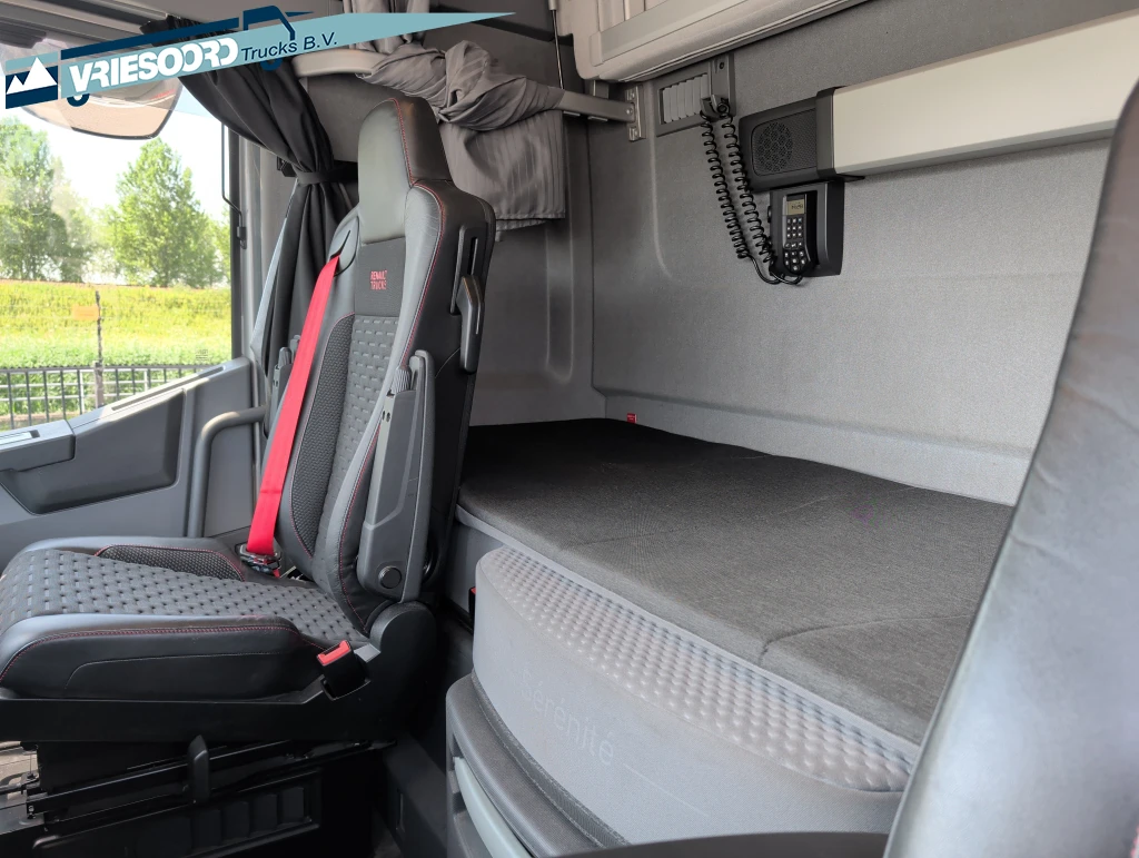 Renault 2022 - T 520 High MEGA met hefschotel afbeelding 5