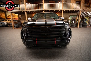 Chevrolet Silverado 2024 - High Country 6.2 V8 imagen 5