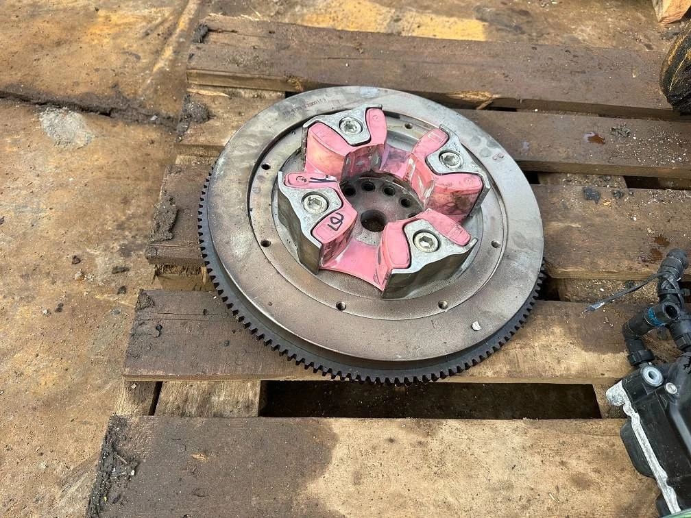 Cat 2018 - 323 c7.1acert flywheel 378-4739 2009173 Bild 1