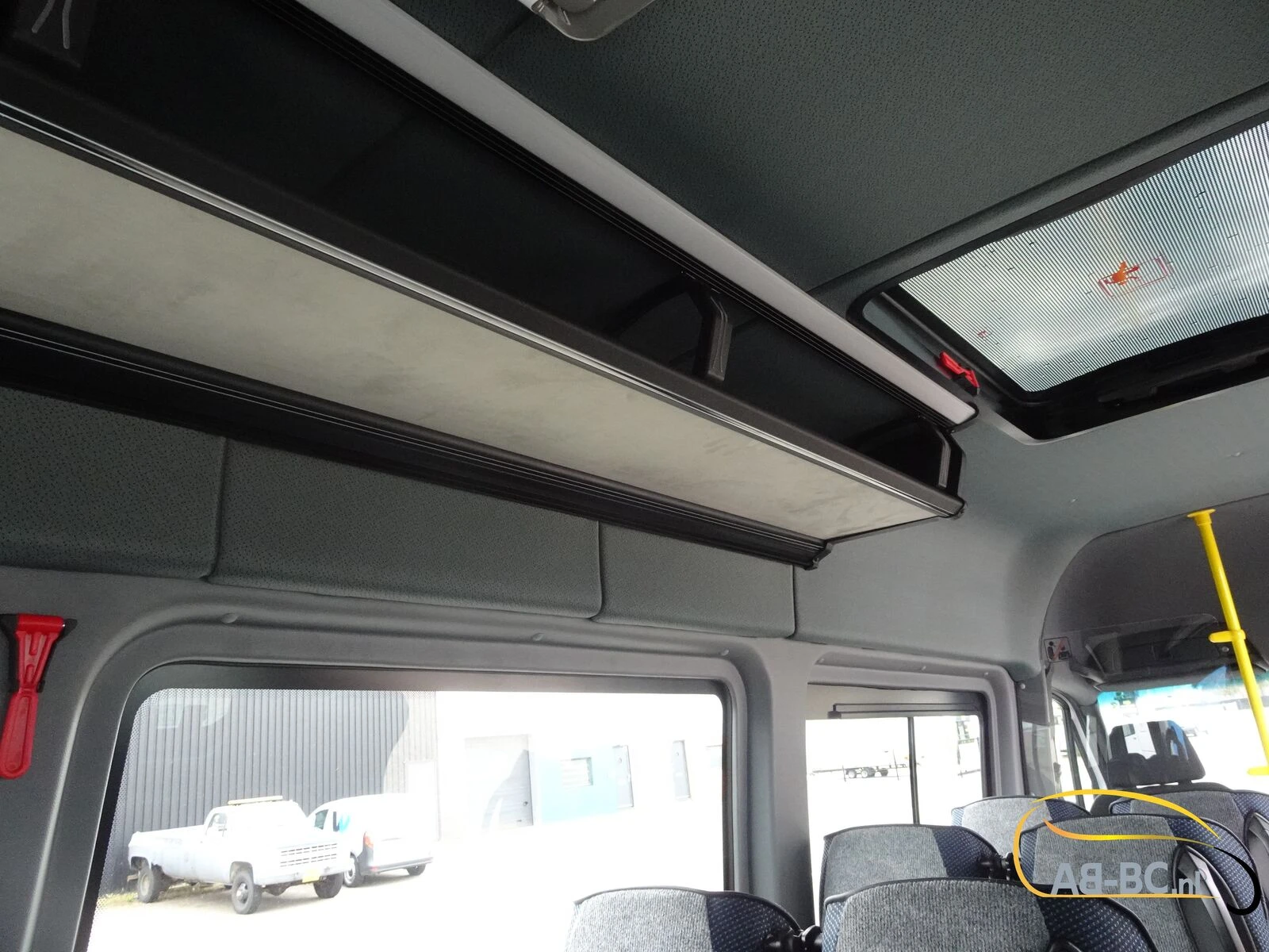 Mercedes-Benz eSprinter - 17 Seats Electric Range: 465 km Bild 66