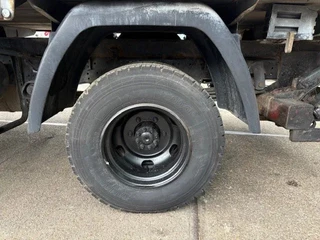 Mercedes-Benz LK 1994 - 914 (6-CILINDER) WITH TENT BOX (MANUAL GEARBOX / FULL STEEL SUSPENSION / LOADING PLATFORM) obrazek 11