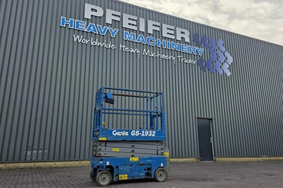 Genie 2013 - GS1932 Electric, Working Height 7.8 m, 227kg Capac zdjęcie 1