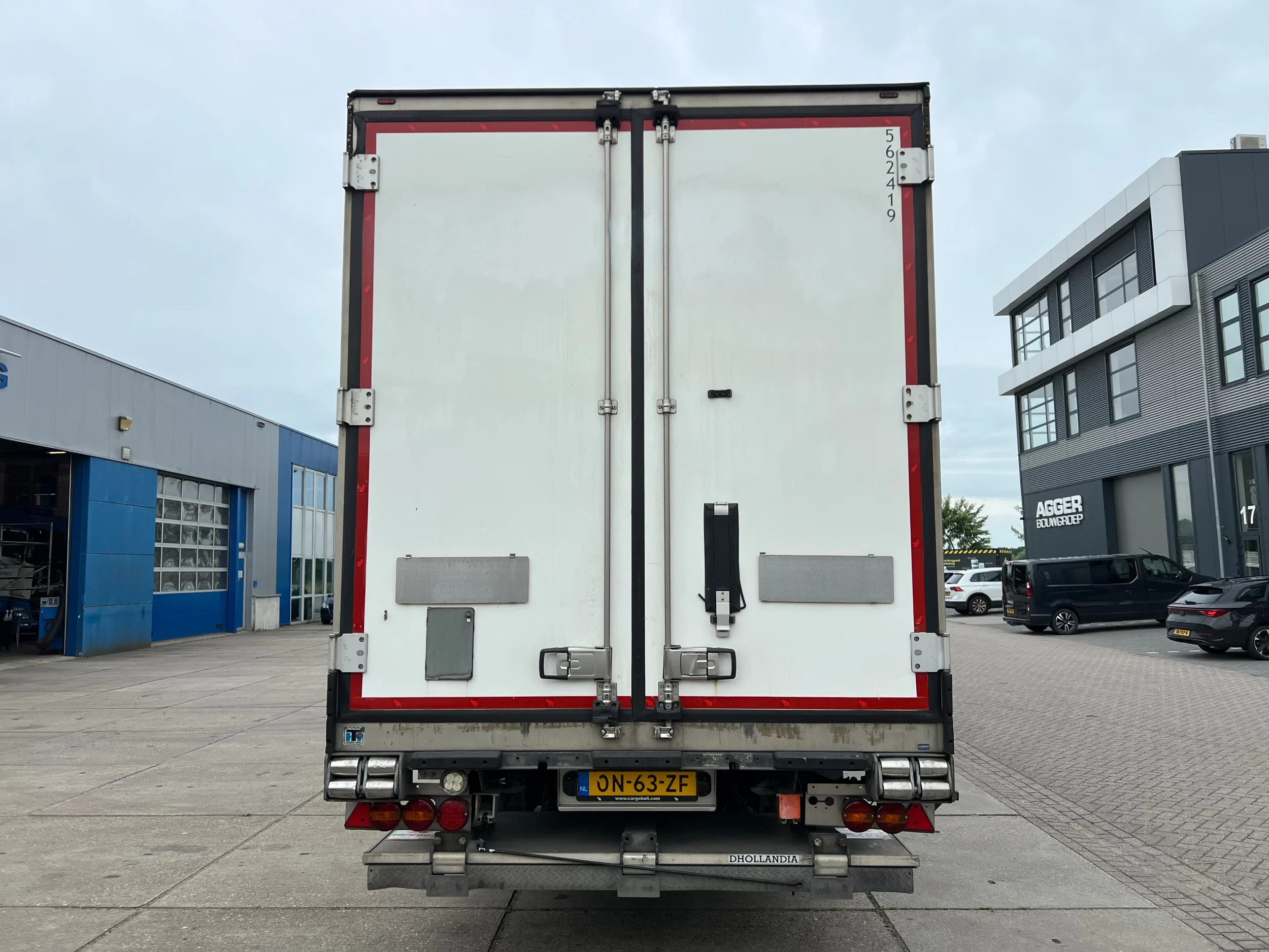 Schmitz Cargobull 2015 - SCB*S3B Frigo / Thermo King SLXe 400 / Disc / Dhollandia Lift afbeelding 2