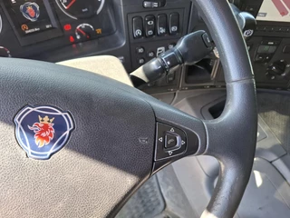 Scania P 2017 - P320 / HYBRIDE / ONLY:294233 KM / LIFT+LENKACHSE / SCHMITZ ISOLATED BOX / PLATFORM / LWDS / NAVI / XENON / AUTOMATIC / EURO-6 / 2017 image 25