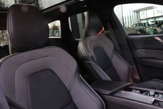 Volvo XC60 2022 - 2.0 B4 Aut. R-DESIGN / Panorama dak / Volleder immagine 38