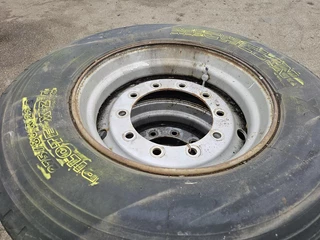 MICHELIN 275/80 R 22.5 2005 - N/A bild 2
