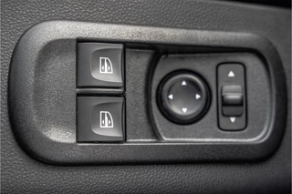 Renault Master 2024 - 2.3dCi | Bakwagen met Laadklep | LED | Carplay | Camera | Cruise afbeelding 25