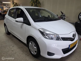 Toyota Yaris 2012 - 1.0 VVT-i Aspiration image 3 thumbnail