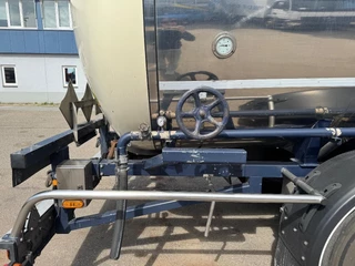 Hendricks, Goch TSA 38 2004 - 3 AXLE BITUMEN OPLEGGER immagine 9