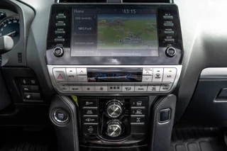 Toyota Land Cruiser 2022 - 2.8D-4D | 204 PK | 4X4 | Vol Opties | Automaat | Luchtvering | 360° camera | Adapt.Cruise | Stoelverw. & -koeling | LED image 21