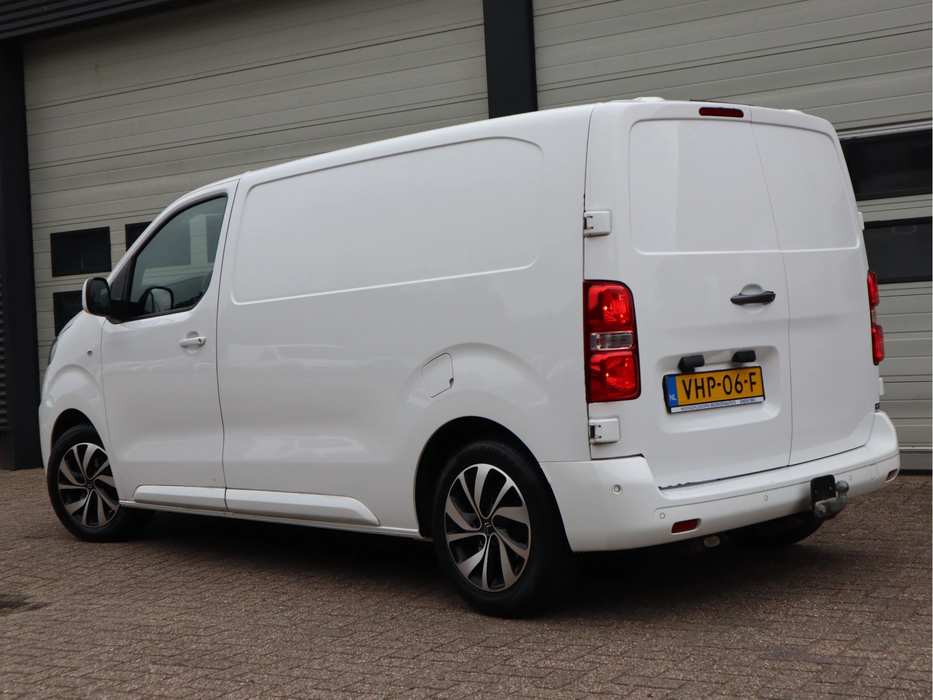 Citroën Jumpy 2020 - 2.0 BlueHDI 123pk Automaat - L2 Lang - Trekhaak - Cruise - Navi imagem 3