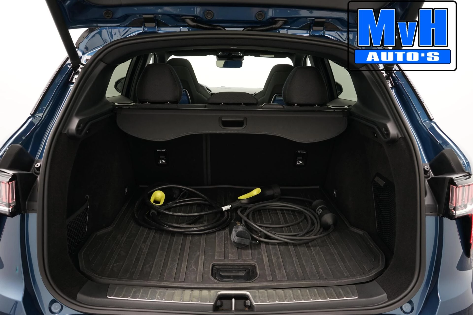Lynk & Co 01 2023 - 1.5 PHEV|ZWARTE.HEMEL|360ºCAM|PANO|262PK|SOH94% afbeelding 17