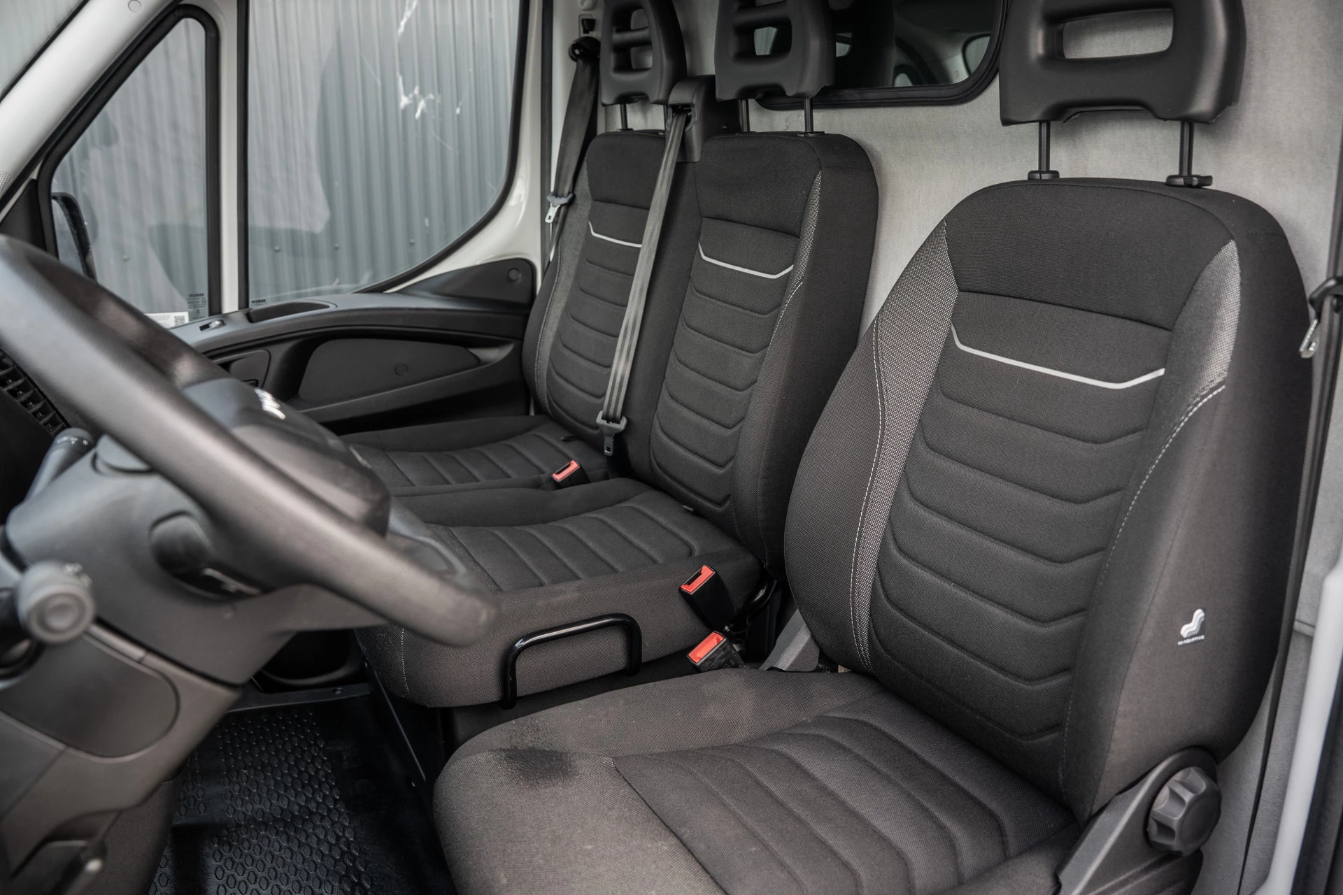 Iveco Daily 2024 - **35S16 | 156 PK | 3.500KG trekgew. 3-Zits | Climate** image 12