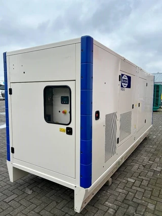 FG Wilson 2026 - P450-3 - 450 kVA Genset - DPX-16018 imagen 3 miniatura