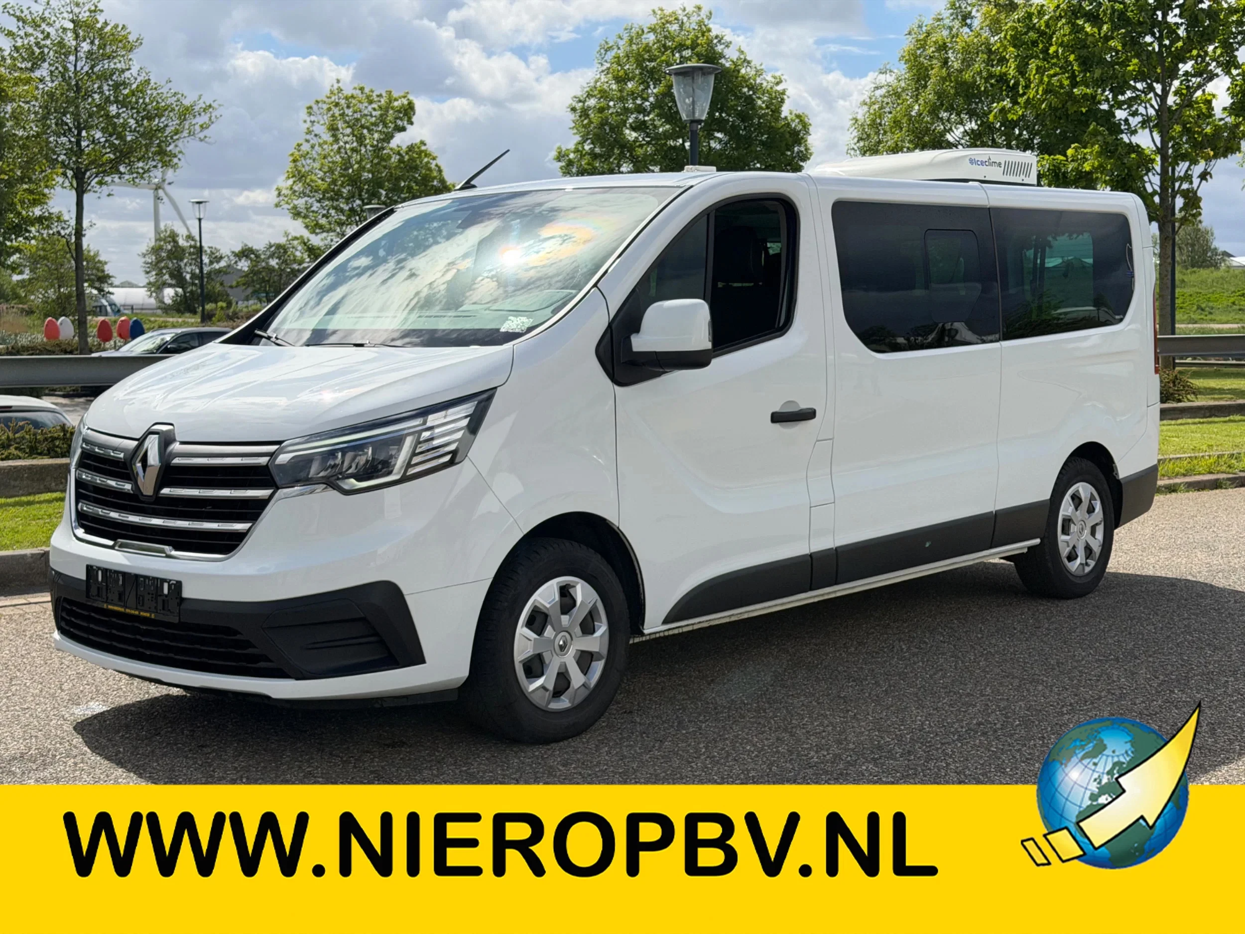 Renault Trafic 2023 - 2.0DCI L2H1 Personenvervoer Airco + Dak Airco Cruisecontrol 150PK afbeelding 1