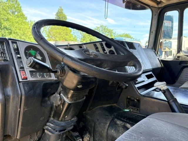 MAN 35 1997 - .403DF 8x4 MEILLER KIPPER (EURO2 / ZF16 MANUAL GEARBOX / FULL STEEL SUSPENSION / 13.000 KG. REDUCTION AXLES / ETC.) afbeelding 12
