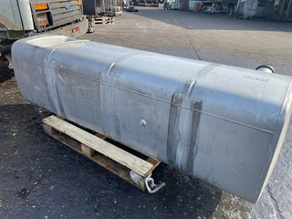 DAF N/A - 1944801 BRANDSTOFTANK 845 LTR 2327X675X620 MM image 6