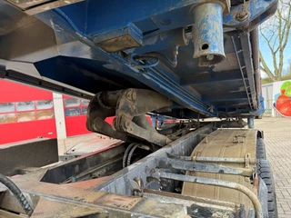Scania P 2005 - P380 / ENGINE RUNNING / 6X4 / 2XBIG AXLE / FULL-STEEL / DRUM BRAKES / MANUAL / EURO-3 / 2005 obrazek 13