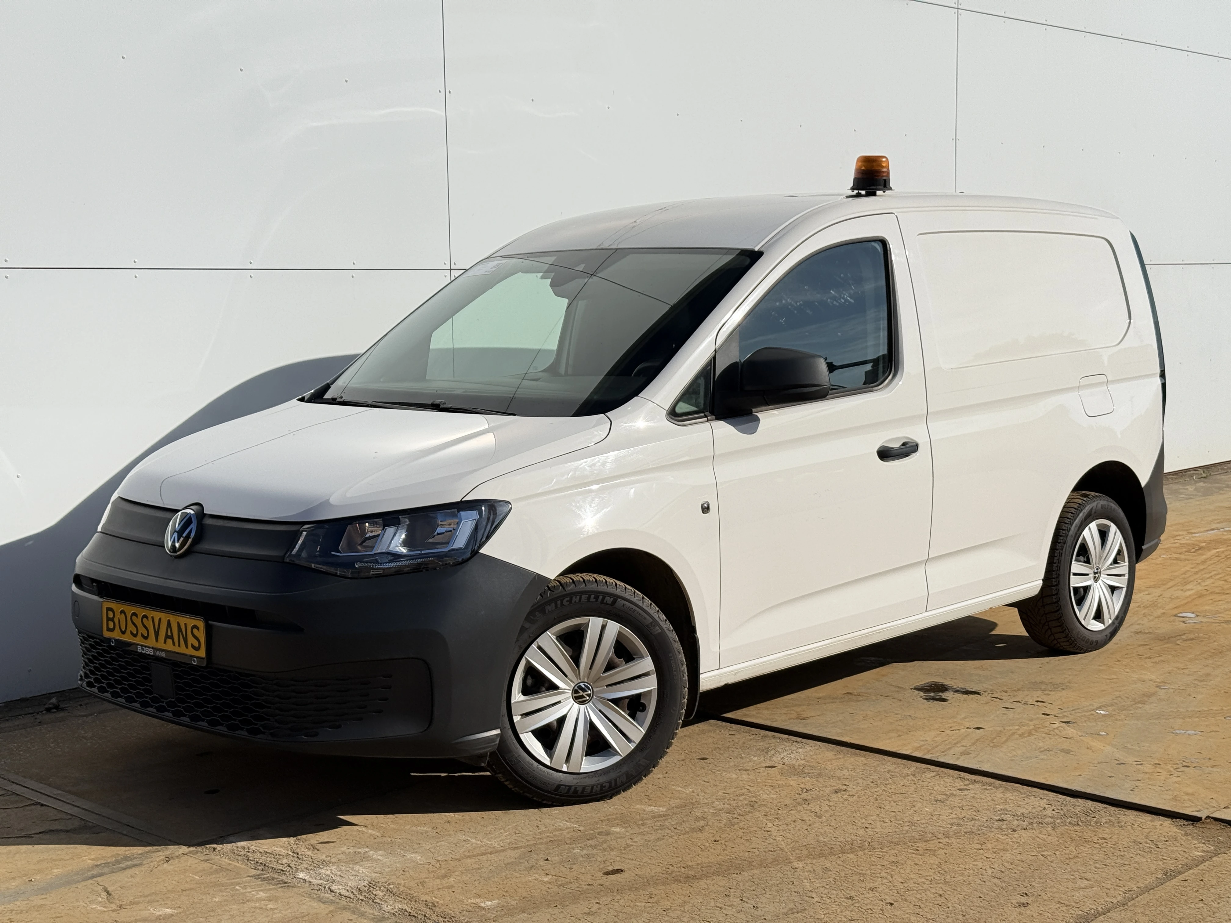 Volkswagen Caddy 2021 - Cargo 1.5 TSI 114PK **Benzine** Cruise Control Airco Camera Bluetooth Standkachel Stoelverwarming image 1
