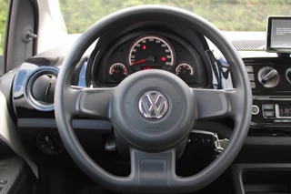 Volkswagen up! 2015 - 1.0 Move Up! BlueMotion Navigatie 1eEigenaar !!NIEUWBINNEN!! obrazek 28