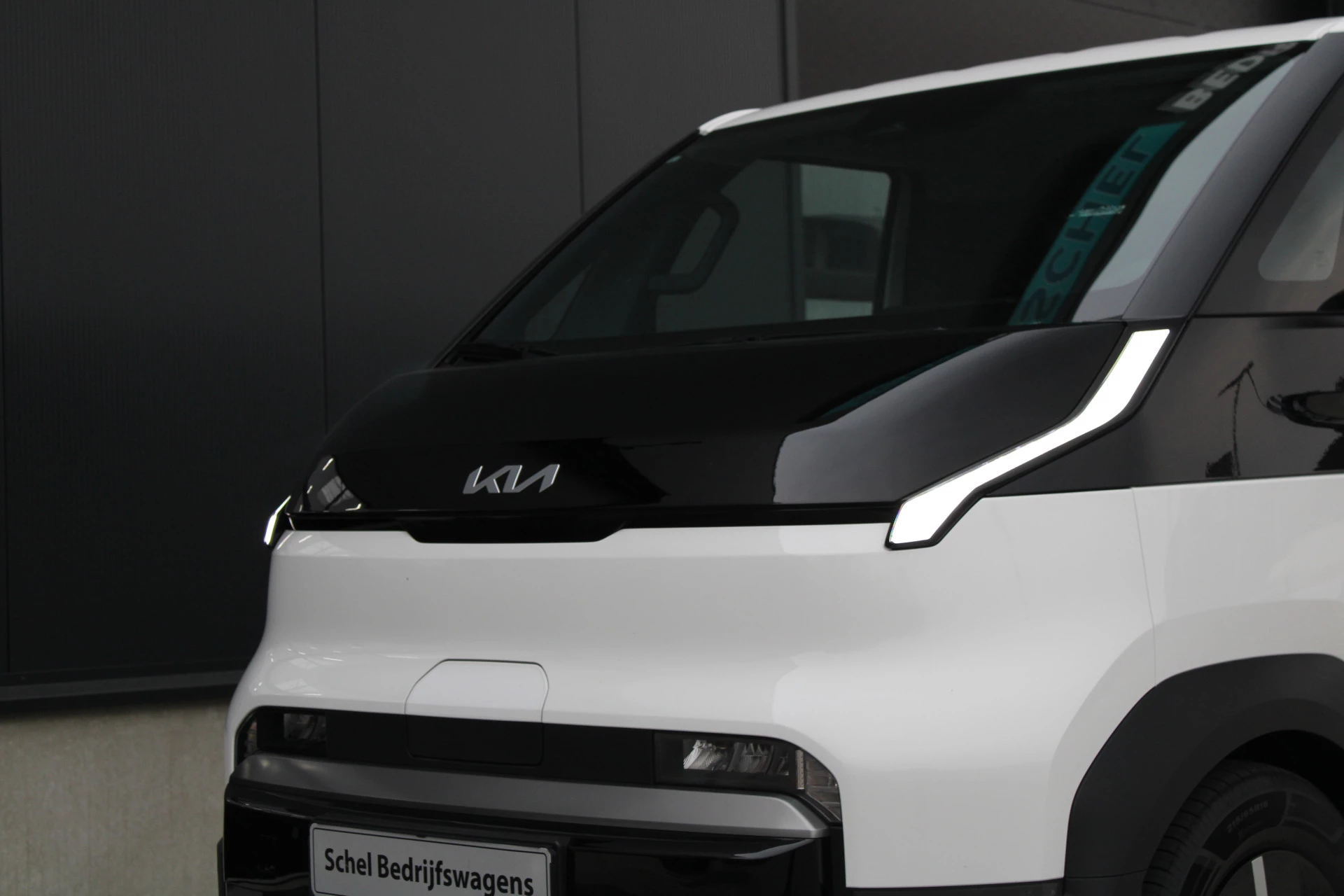 Kia PV5 2026 - L2H1 Plus 71.2 kWh 164pk - 416km WLTP - Stoel/Stuurverwarming - Keyless - V2L - Camera - ACC met stuurhulp - Rijklaar afbeelding 51