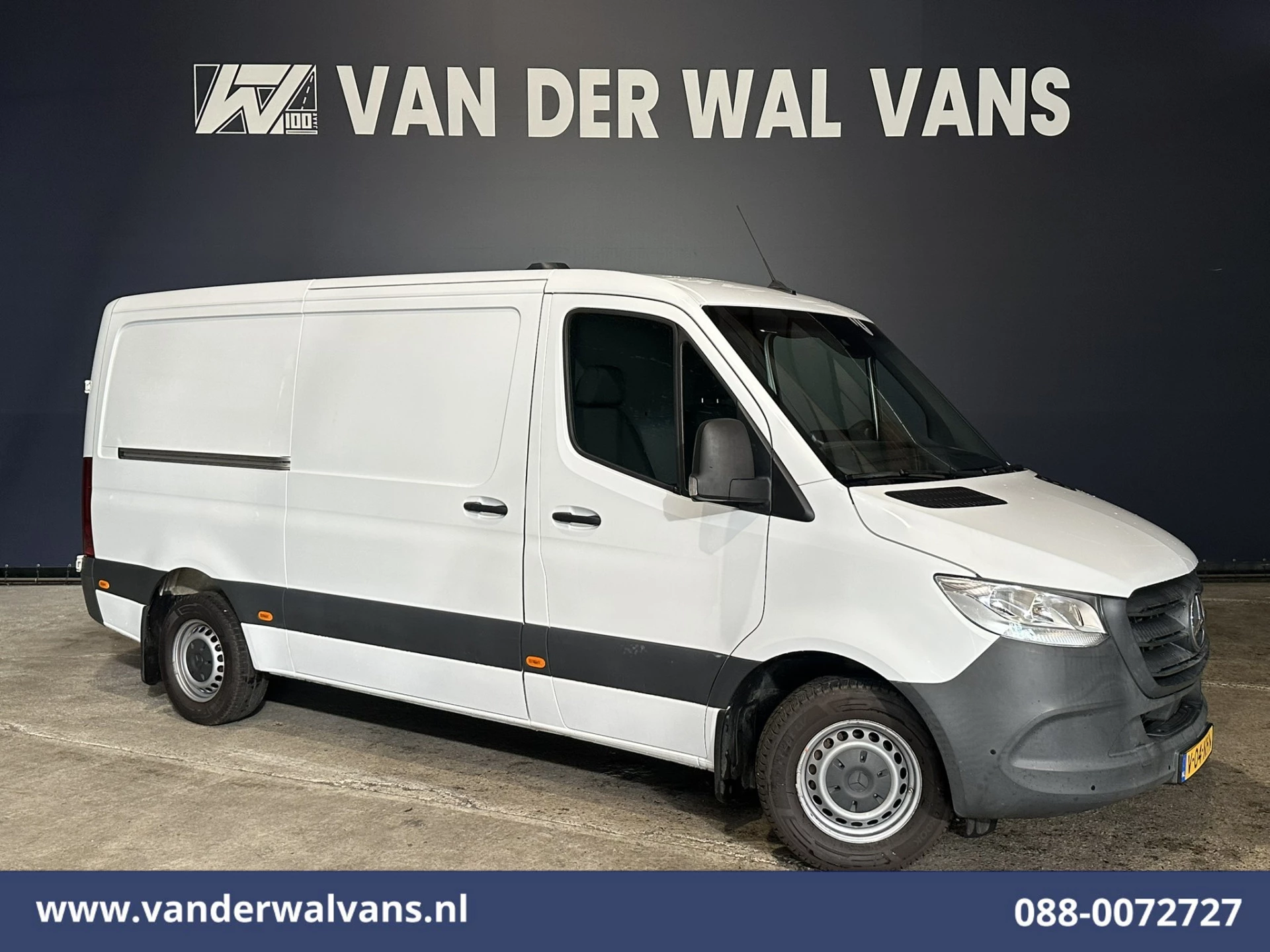 Mercedes-Benz Sprinter 2021 - 317 CDI 170pk L2H1 Euro6 Airco | Camera | Navigatie | Apple Carplay | Cruisecontrol obrázek 1