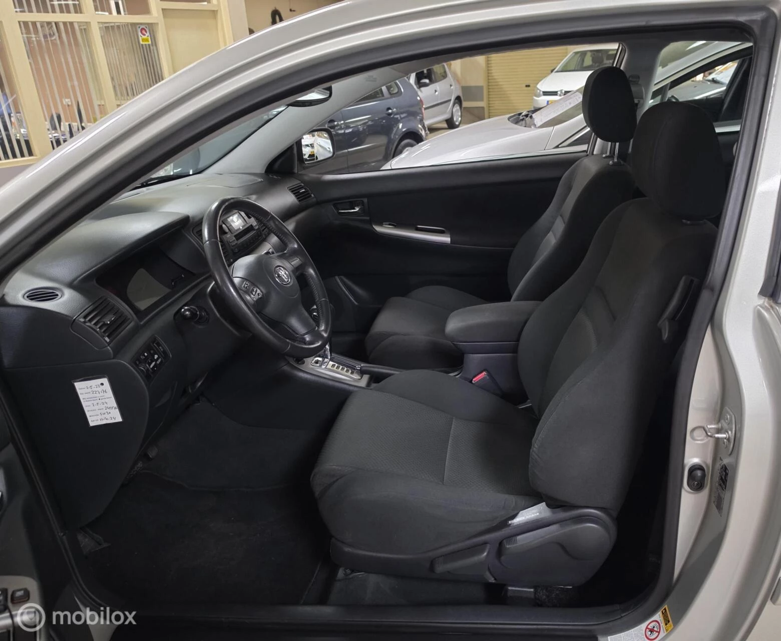 Toyota Corolla 2005 - 1.6 VVT-i Linea Sol obrázek 7