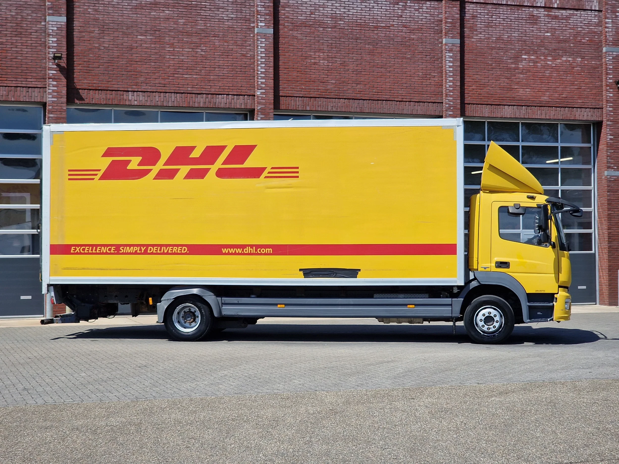 Mercedes-Benz Atego 2013 - 1223 4x2 Box with sidedoors - Loadlift - Euro 6 - Low KM - Automatic gearbox image 11